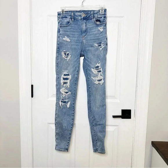 AMERICAN EAGLE Curvy High Rise Jegging Patched Medium Distressed Jeans 2 Regular - Picture 1 of 7